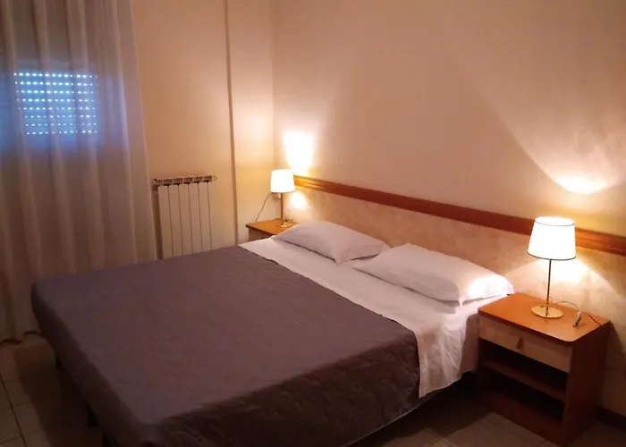 מלון Rose&crown 3*