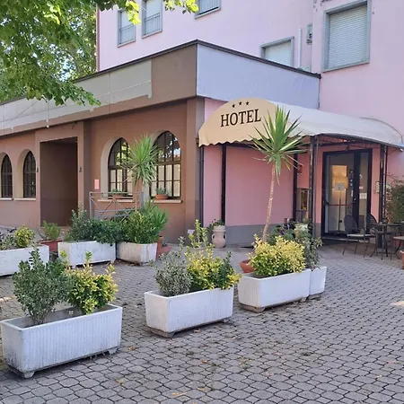 Hotel Rose&crown