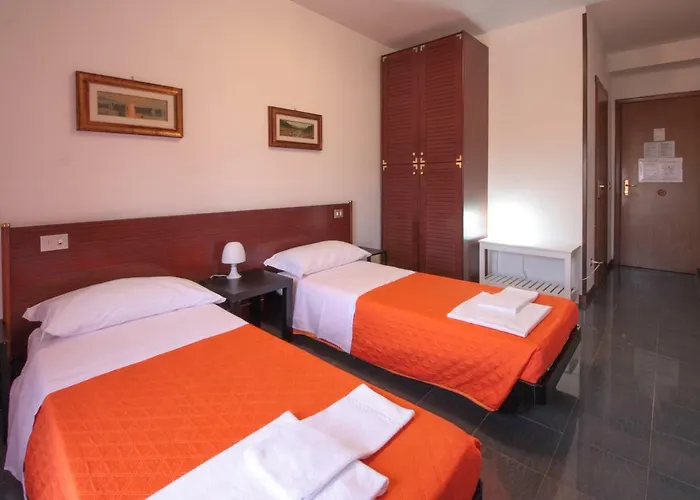 Rose&crown Hotel Correggio